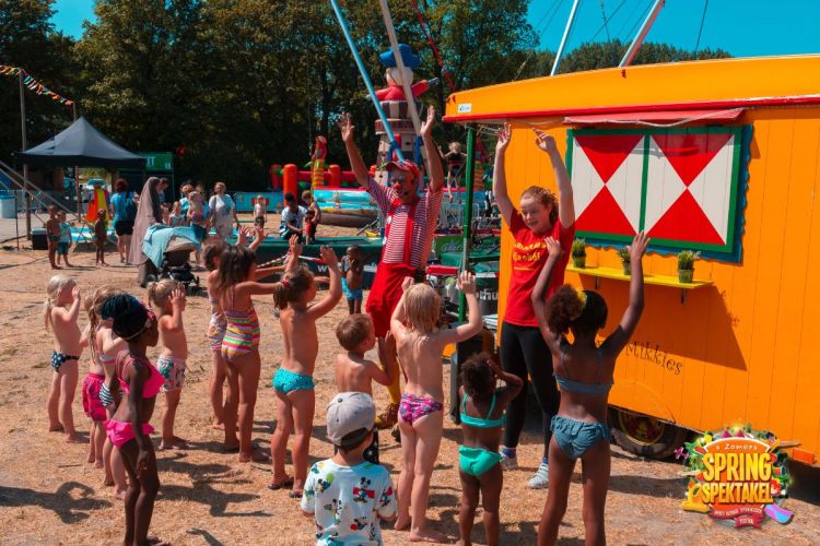 's Zomers Spring Spektakel